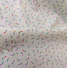 Load image into Gallery viewer, Tiny green floral - 1/2 mtr