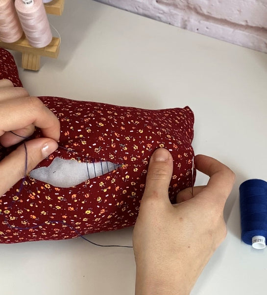 How to sew an invisible ladder stitch