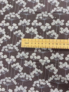 Grey Country Life Cow Parsley & Bees cotton fabric - 1/2 mtr
