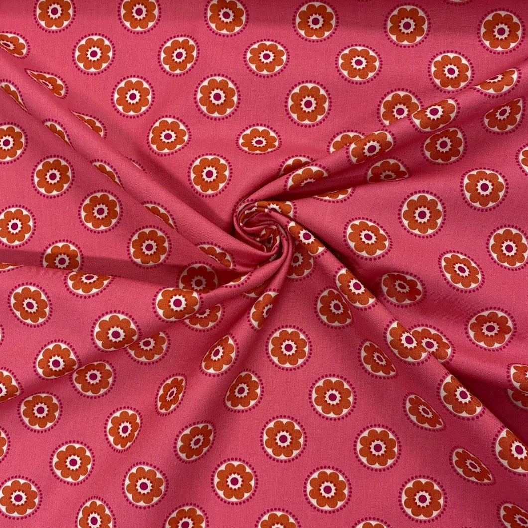 Funky daisy on hot pink cotton fabric - 1/2 mtr