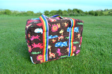 Load image into Gallery viewer, Weekender Bag Pattern (2 sizes inc.)