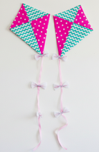 Load image into Gallery viewer, Kite Decoration Pattern