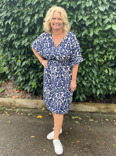 Alana Dress Kit (sizes 10-28)