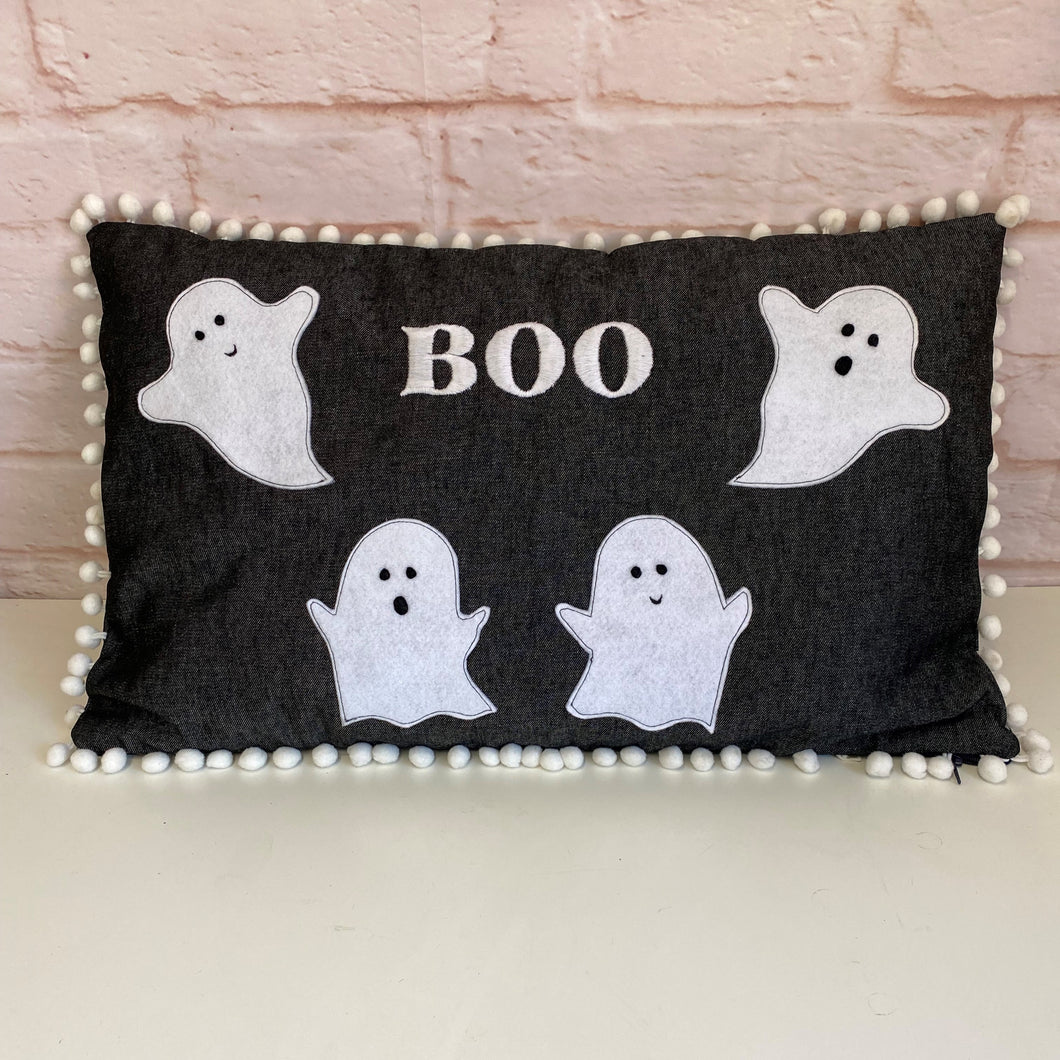 Spooky Ghost Pompom Cushion Pattern