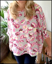 Load image into Gallery viewer, Easy Fit Top Pattern (sizes 10-28)