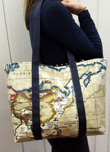 Load image into Gallery viewer, Oil Cloth Tote Bag Pattern