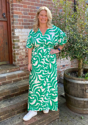 Lottie Dress Pattern (sizes 10-28)