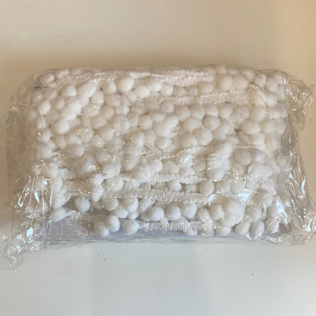 White Pom-Pom -