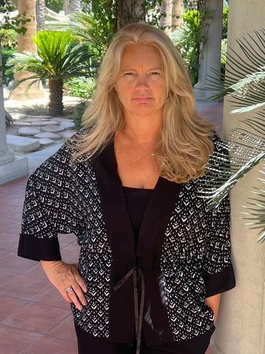 Tie Front Kimono Jacket Pattern (sizes 10-28)