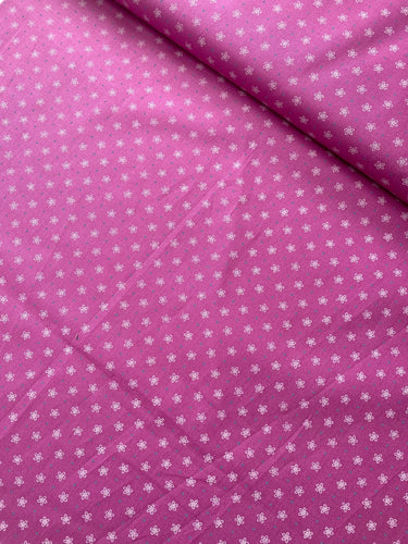 Pink daisies cotton fabric - 1/2 mtr