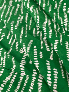 Green dashes viscose - 1/2mtr
