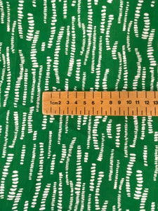 Green dashes viscose - 1/2mtr