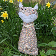 Load image into Gallery viewer, Cat Doorstop Pattern