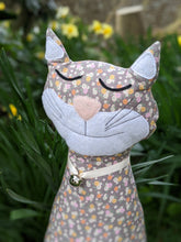 Load image into Gallery viewer, Cat Doorstop Pattern