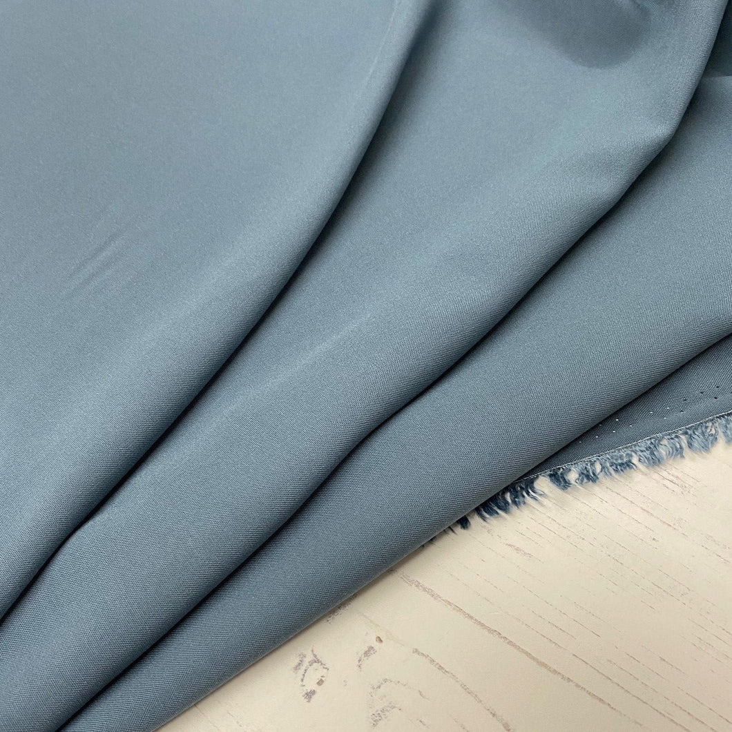 Plain teal blue viscose fabric - 1/2mtr