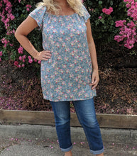 Load image into Gallery viewer, Gathered Neck Top/Tunic Pattern sizes 10-20