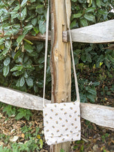 Load image into Gallery viewer, Isla Bag Kit - Bees
