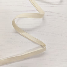 Load image into Gallery viewer, Bias Binding 12mm - cream
