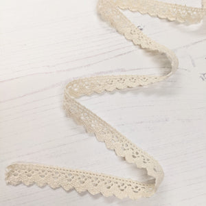 Cream Scallop Lace Trim