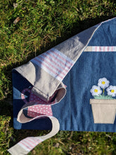 Load image into Gallery viewer, Applique Apron Sewing Kit