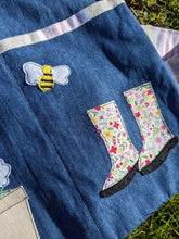 Load image into Gallery viewer, Applique Apron Sewing Kit