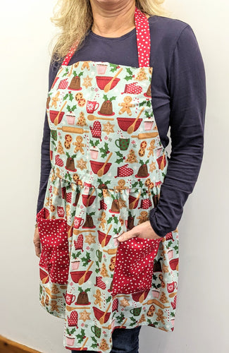 Poppy Pinny Pattern (2 sizes)