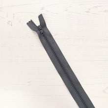 Load image into Gallery viewer, Zips - 20&quot;