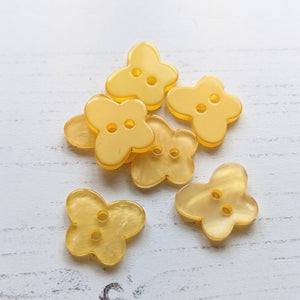Butterfly button - yellow