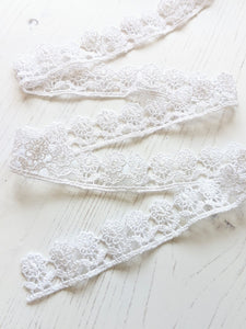 White Flower Lace Trim