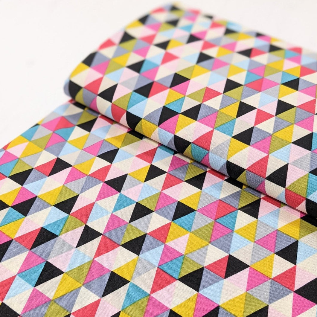 Colourful triangles cotton fabric - 1/2 mtr