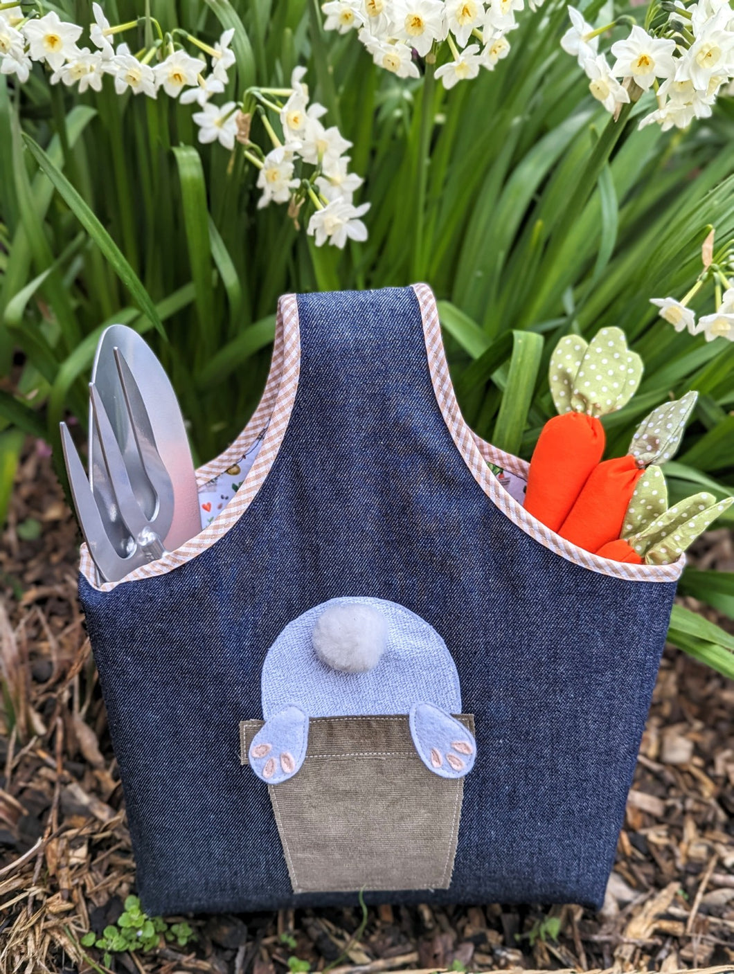 Bunny Basket sewing kit