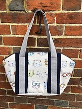 Load image into Gallery viewer, Zipped Tote Bag Pattern