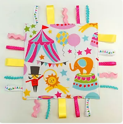 Taggy Blanket Pattern (2 sizes)