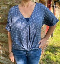 Load image into Gallery viewer, Evie Top Kit - grey/blue check