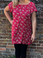 Load image into Gallery viewer, Gathered Neck Top/Tunic Pattern sizes 10-20