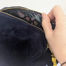 Load image into Gallery viewer, Box Pouch sewing kit - navy velvet