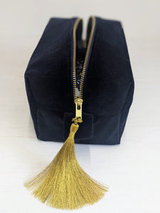 Box Pouch sewing kit - navy velvet