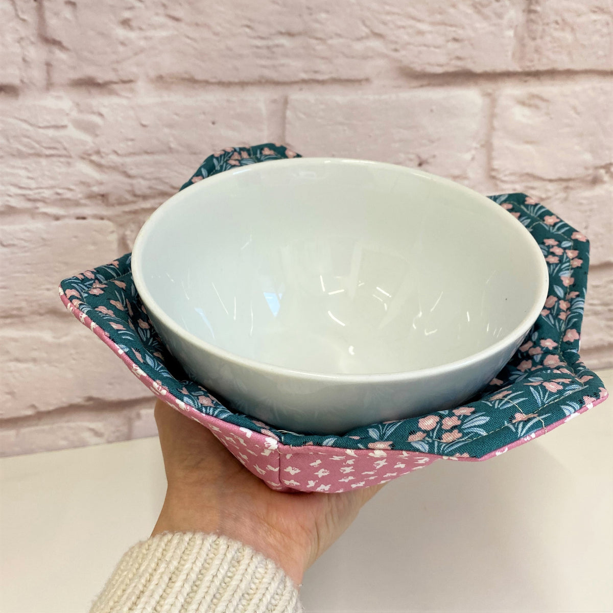 Microwave Bowl Cosy Pattern – owl and sewing cat