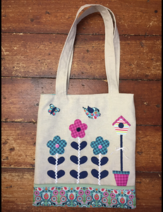 Polly's Garden Applique Tote Bag Pattern