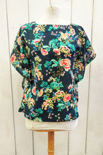 Load image into Gallery viewer, Side Drape Top Pattern (sizes S, M &amp; L)