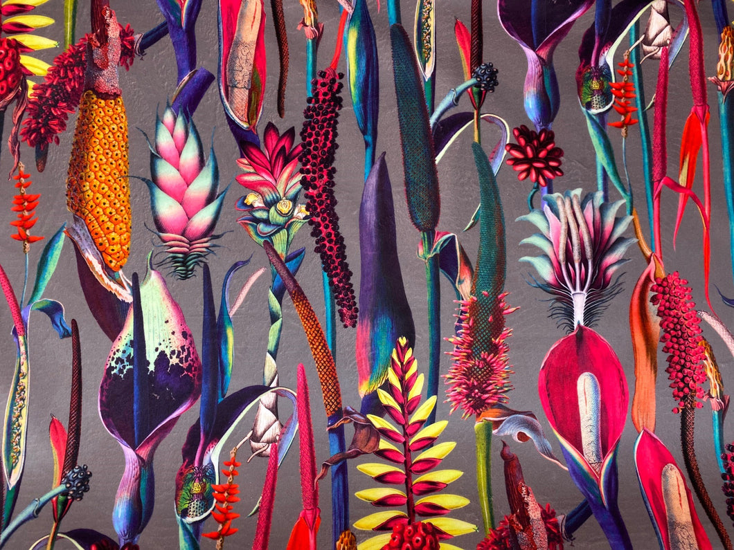 Vibrant flowers velvet fabric - 1/2 mtr